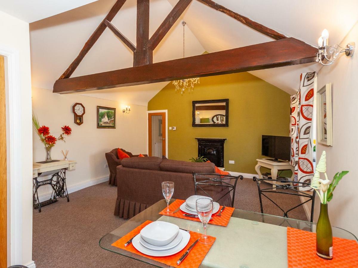 Bodafon Hall Cottages Llandudno Exteriör bild