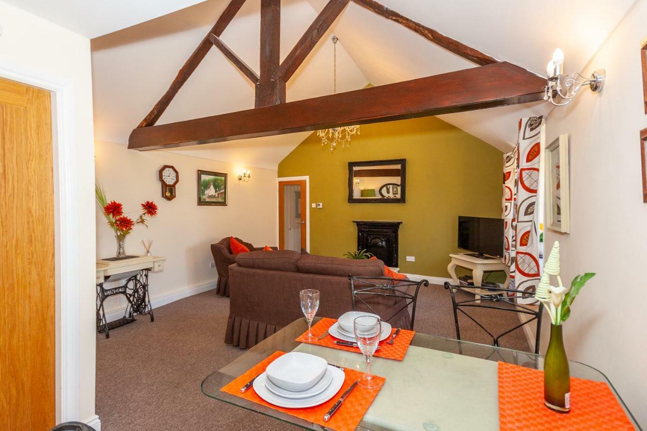 Bodafon Hall Cottages Llandudno Exteriör bild